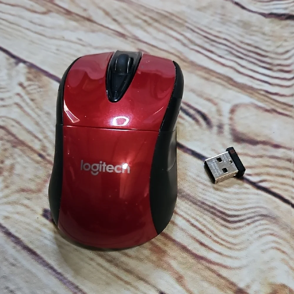 Logitech Wireless Mouse M525‎ - Red/Black